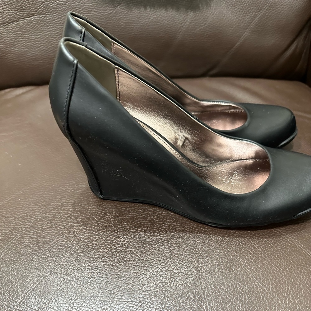 Beautiful wedge pumps